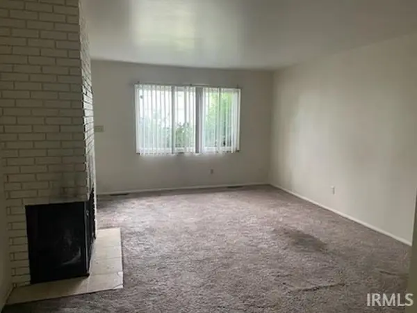 4415 Alverado DR, Fort Wayne, IN 46816-1609