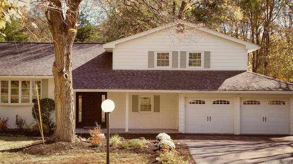 2790 Salt Point TPKE, Clinton Corners, NY 12514
