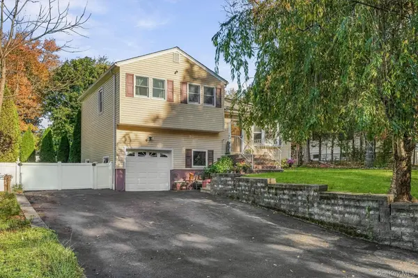 12 Barnett RD, Monroe, NY 10950