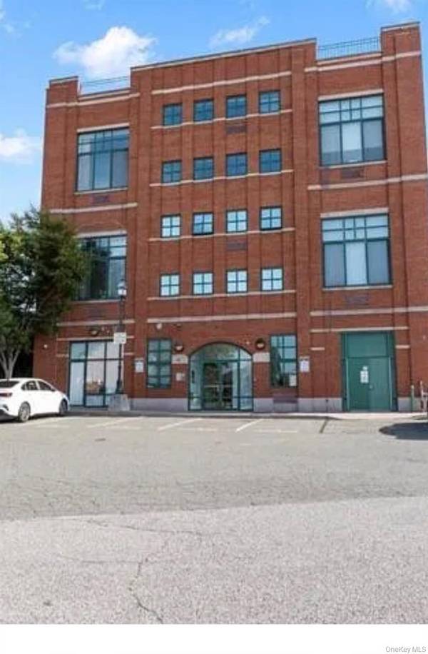 70 S Main ST #307, Freeport, NY 11520