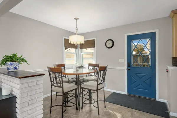 4815 Sharon LN, White Bear Lake, MN 55110