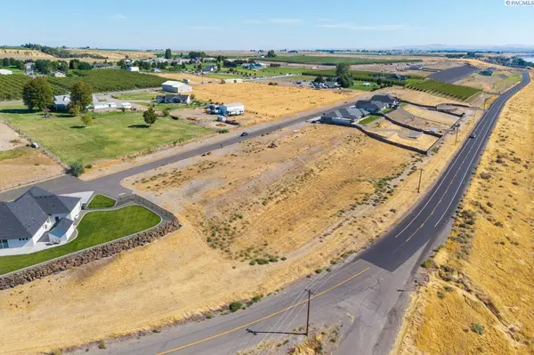 141 Columbia Bluff Lane #Lot 4, Pasco, WA 99301