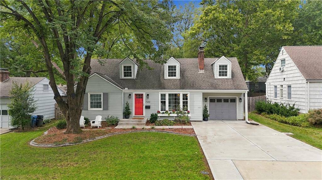 7332 Ash ST, Prairie Village, KS 66208