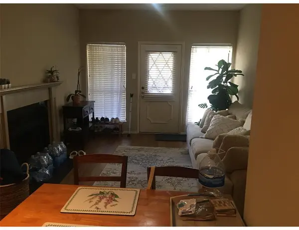 806 W 24th ST W #220, Austin, TX 78705