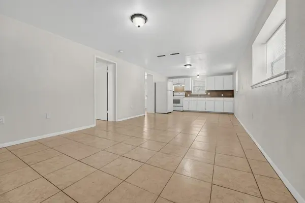1308 S Pine ST #D, Georgetown, TX 78626