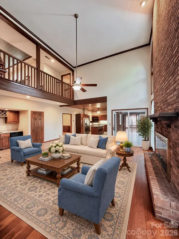 169 Windsor RD, Asheville, NC 28804
