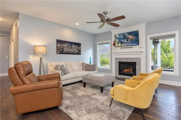 8513 Constance ST, Lenexa, KS 66215