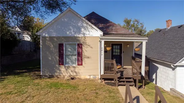 2813 Penn ST, St Joseph, MO 64507