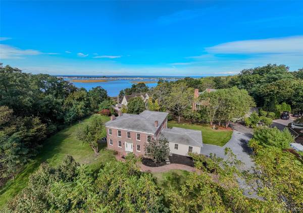 246 Shore RD, Mount Sinai, NY 11766