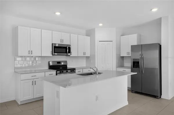 18127 MELLON ST, Parrish, FL 34219
