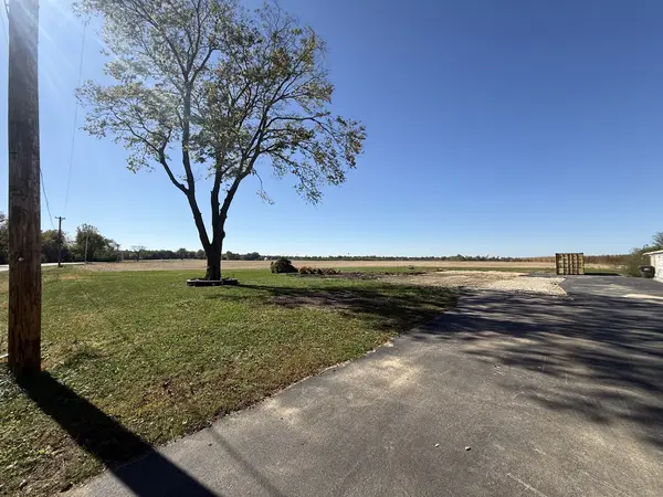 2370 B S Sandbar Road RD, Kankakee, IL 60901