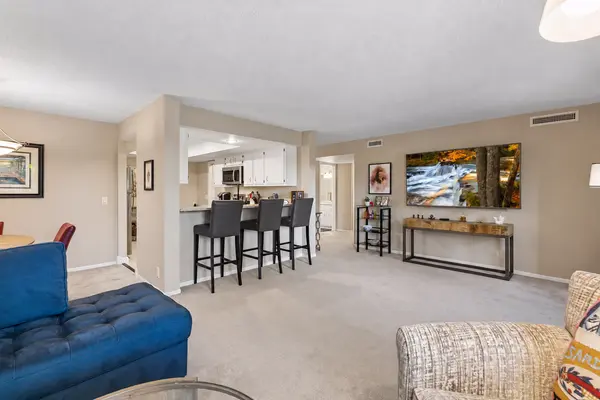 9700 Portland AVE S #223, Bloomington, MN 55420