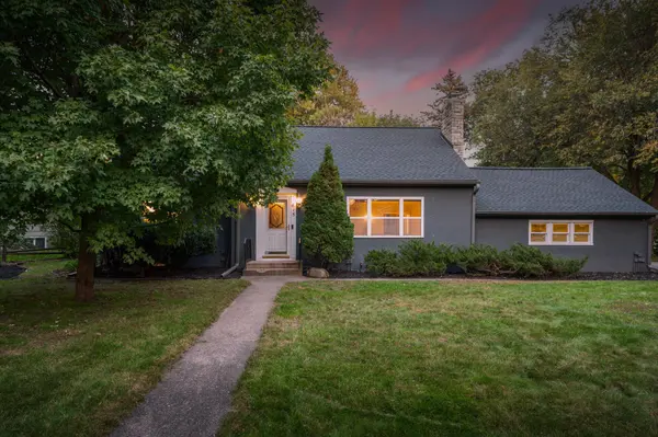 615 Utah AVE S, Golden Valley, MN 55426