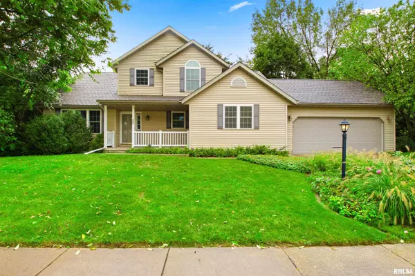 305 LEXINGTON DR, Washington, IL 61571
