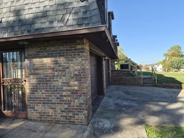 411 Kildare Dr, Jefferson City, TN 37760