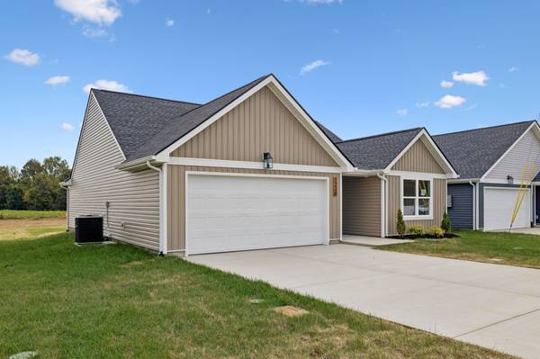 1238 Heflin St #E, Cedar Hill, TN 37032