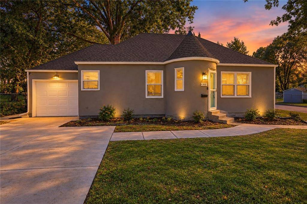 5117 Rosewood DR, Roeland Park, KS 66205