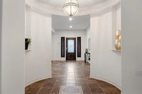 7800 Haggans LN, Austin, TX 78739