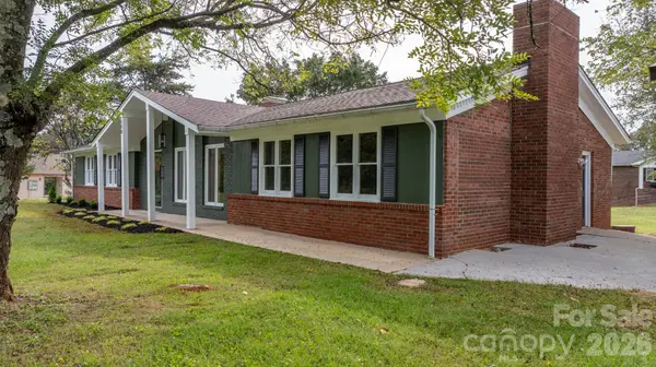 500 Pete Brittain RD #32, Morganton, NC 28655