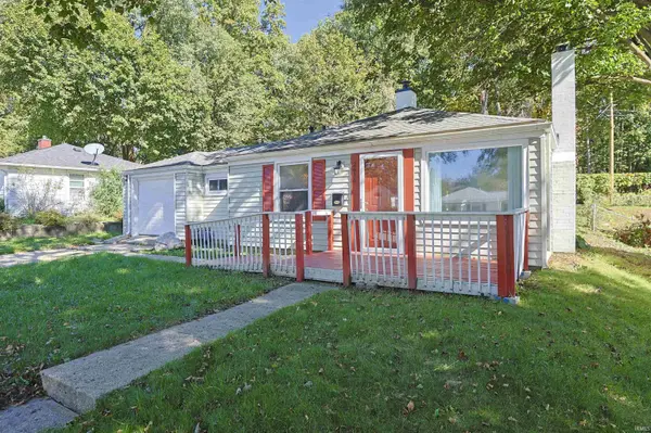 2616 Woodmont DR, South Bend, IN 46614