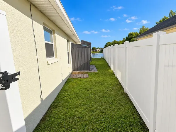 557 EAGLE POINTE S, Kissimmee, FL 34746