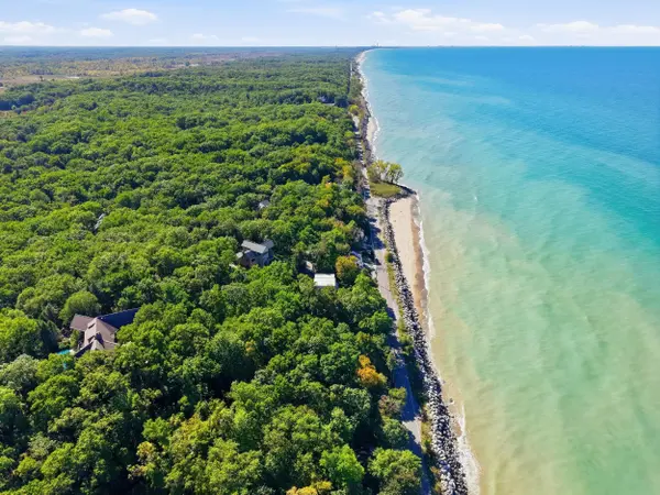 827 E Lake Front Drive, Beverly Shores, IN 46301