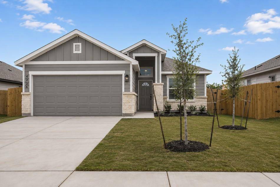 213 Bucking LN, Liberty Hill, TX 78642
