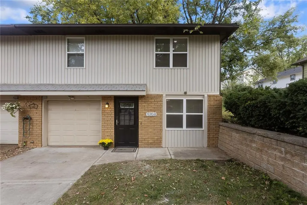 5708 NE 50th ST, Kansas City, MO 64119