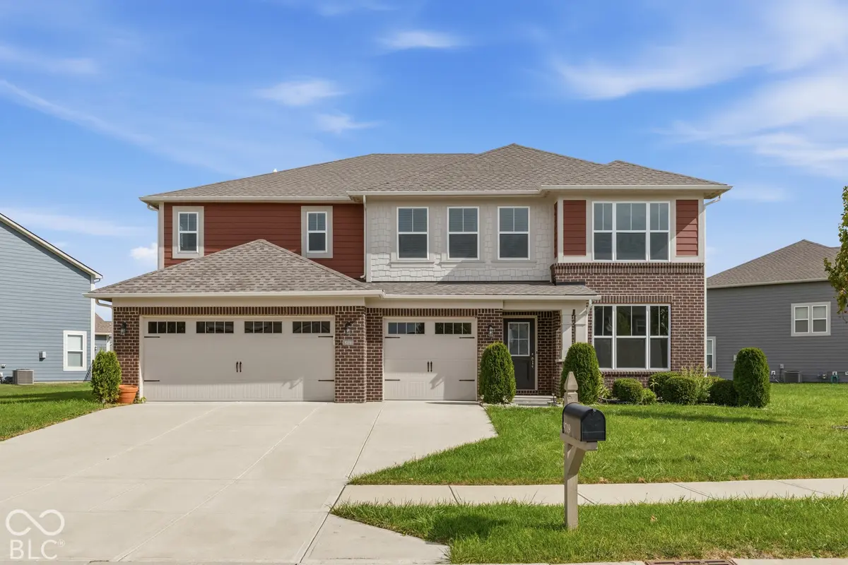 9719 Cimmaron AVE, Mccordsville, IN 46055