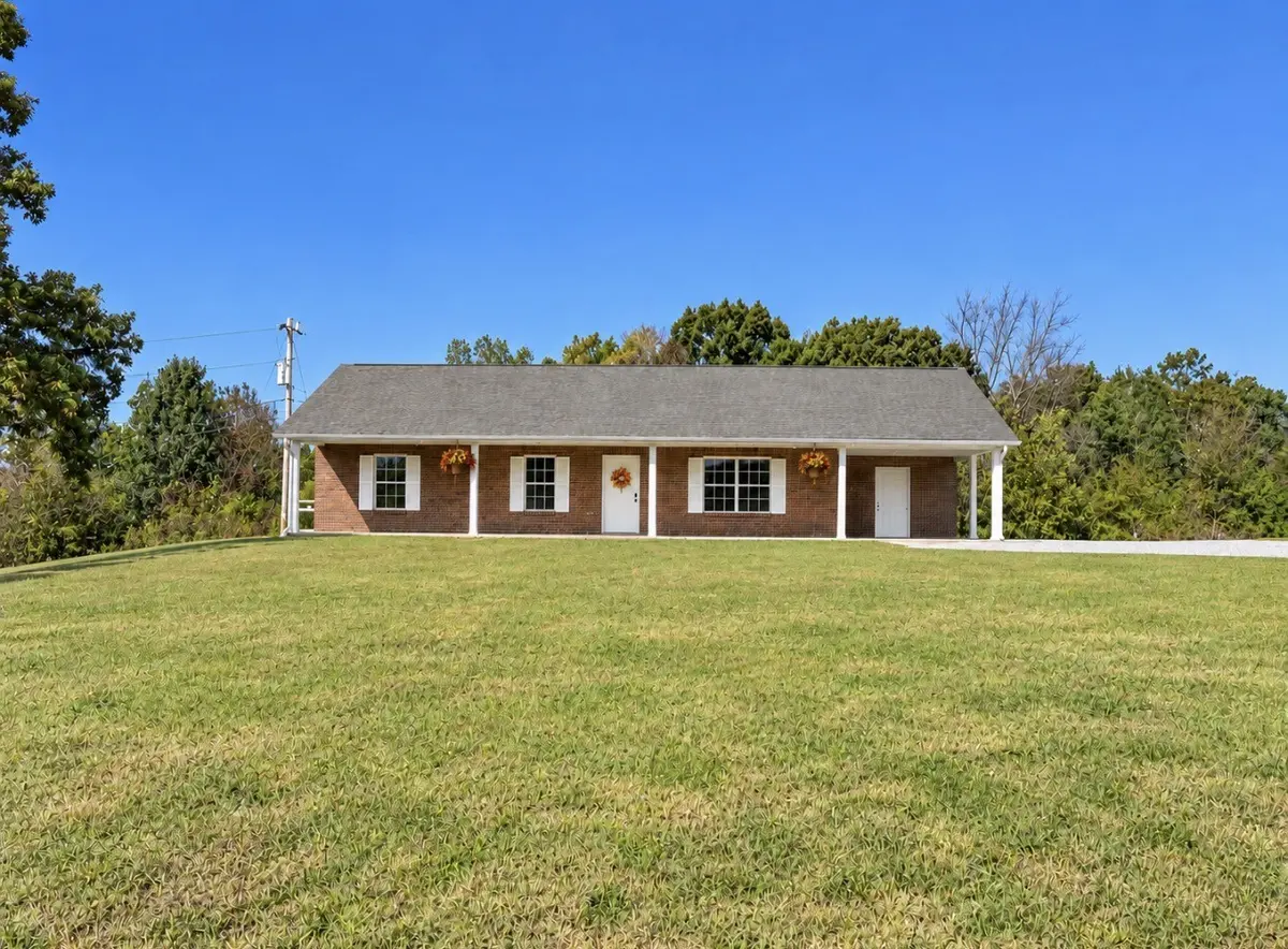 25 Hopewell Estates Ln, Erin, TN 37061