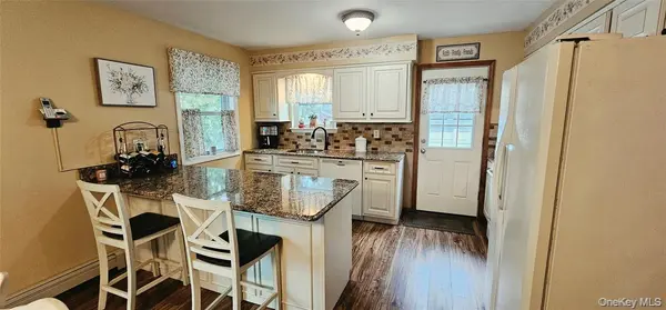 243 Wavecrest DR, Mastic Beach, NY 11951