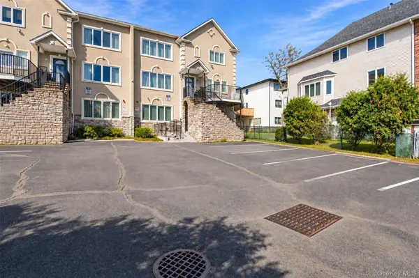 191 Blauvelt RD #301, Monsey, NY 10952