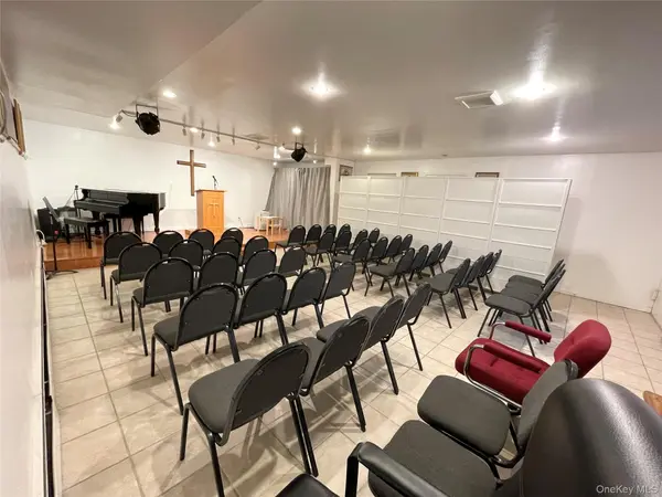 14923 Sanford AVE #A, Flushing, NY 11355