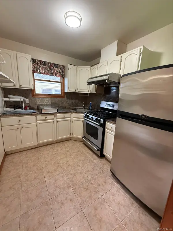 67-49 185th ST #1st FL, Flushing, NY 11365