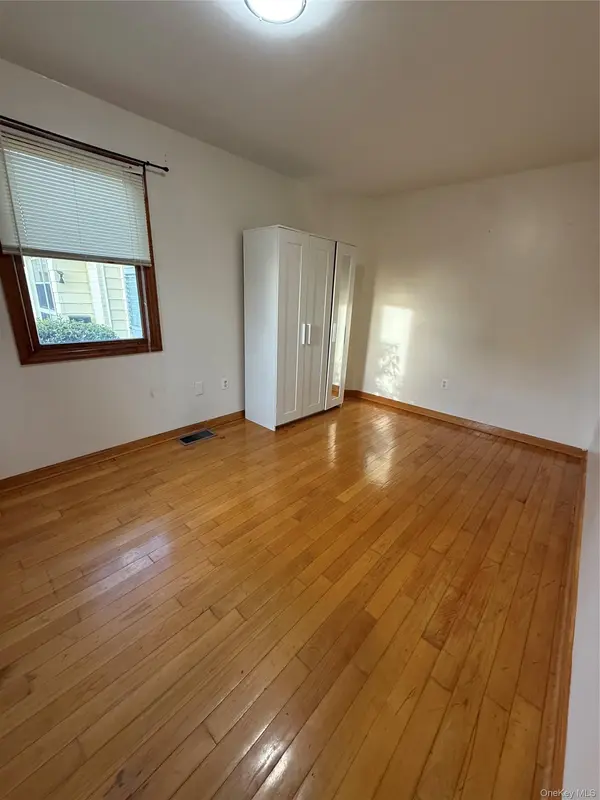 67-49 185th ST #1st FL, Flushing, NY 11365