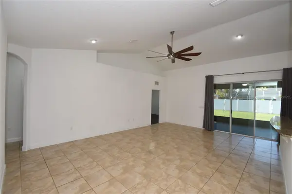 11 BURNING EMBER LN, Palm Coast, FL 32137