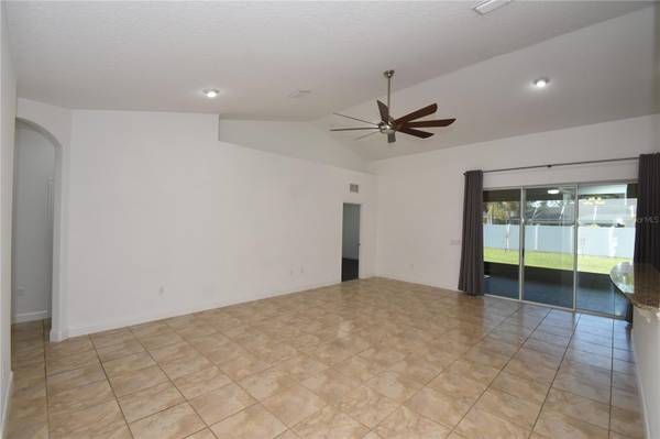 11 BURNING EMBER LN, Palm Coast, FL 32137