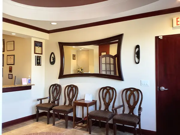 5901 Dempster ST #201, Morton Grove, IL 60053