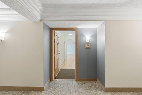 6600 Lyndale AVE S #308, Richfield, MN 55423