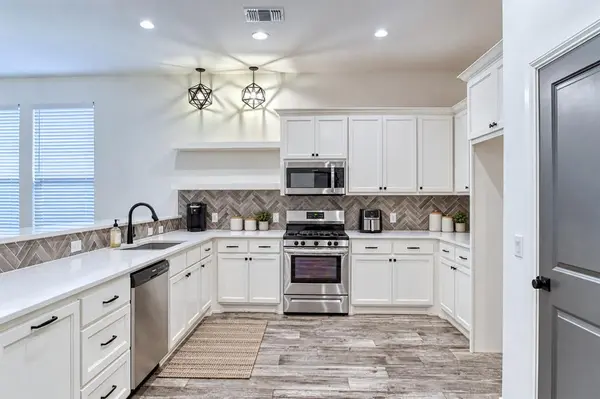 2433 NW 179th ST, Edmond, OK 73012