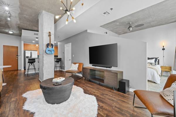 301 Demonbreun St #809, Nashville, TN 37201