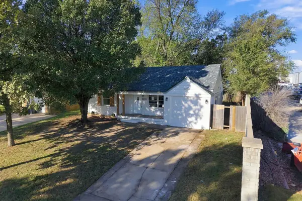 601 S Calhoun, Wichita, KS 67207
