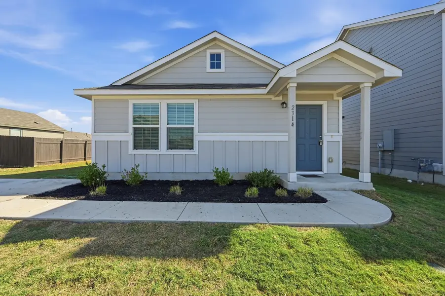 2314 Tornado Aly, Lockhart, TX 78644