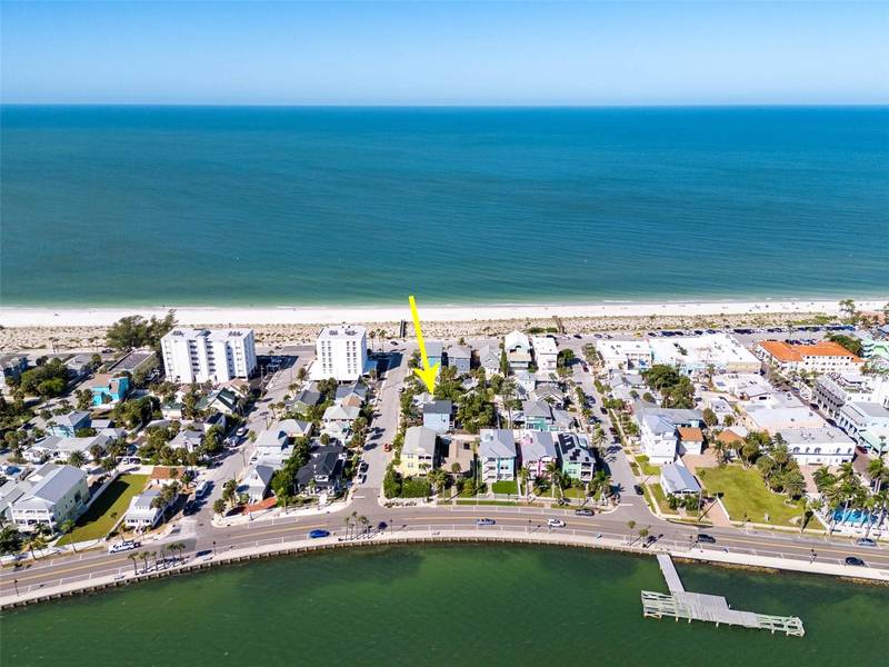 105 6TH AVE, St Pete Beach, FL 33706
