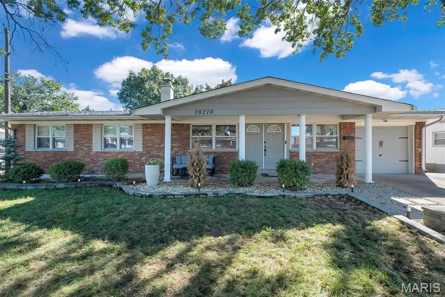 10210 Mullally DR, St Louis, MO 63123