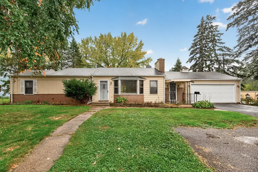 1210 County Road C East, Maplewood, MN 55109