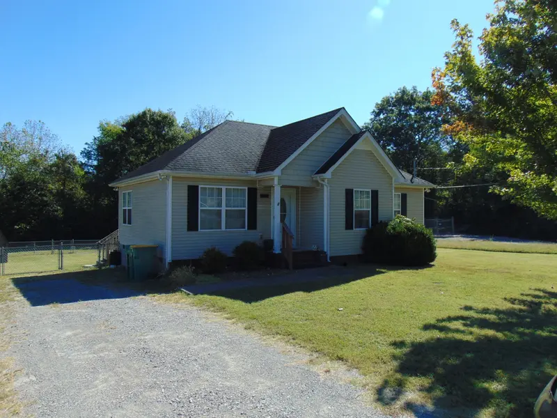 1534 Joanne Cir, Lewisburg, TN 37091