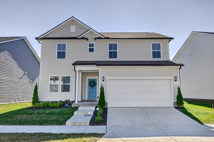 131 Glacier Way, La Vergne, TN 37086