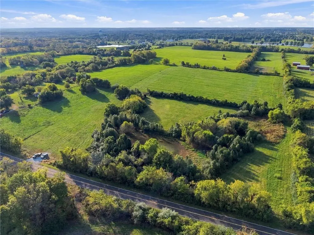 24705 Cowherd RD, Lee's Summit, MO 64064