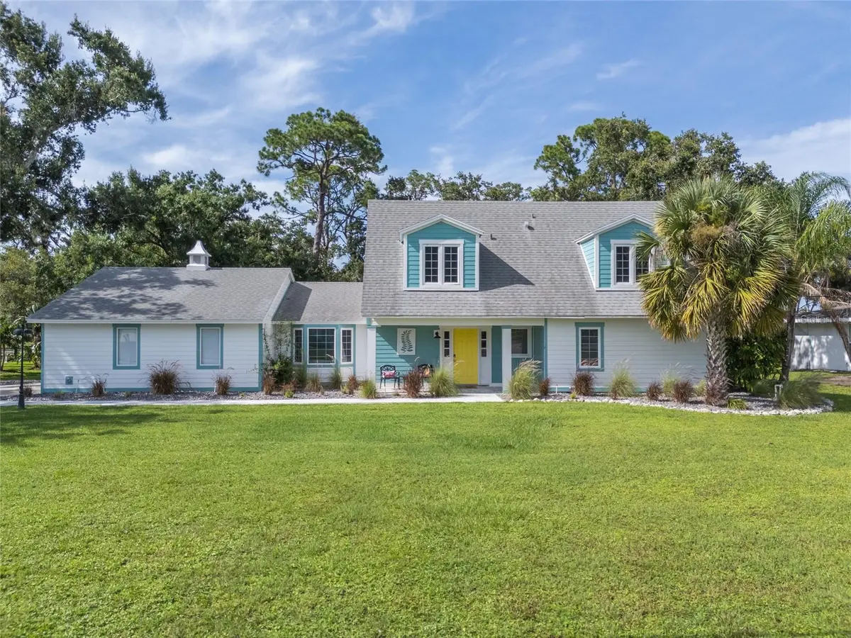 5005 CANTERBURY DR, Sarasota, FL 34243